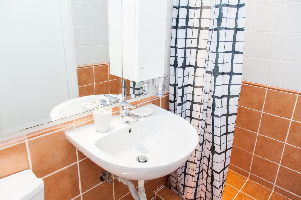Centrally Located Studio In Athens! Lägenhet Exteriör bild