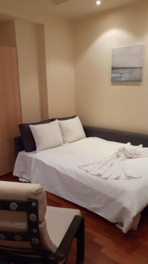 Centrally Located Studio In Athens! Lägenhet Exteriör bild