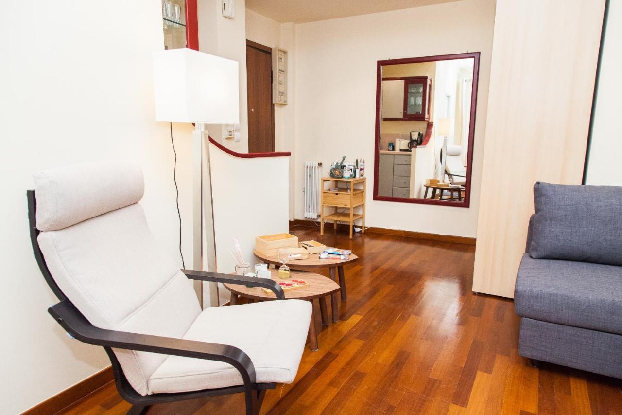 Centrally Located Studio In Athens! Lägenhet Exteriör bild